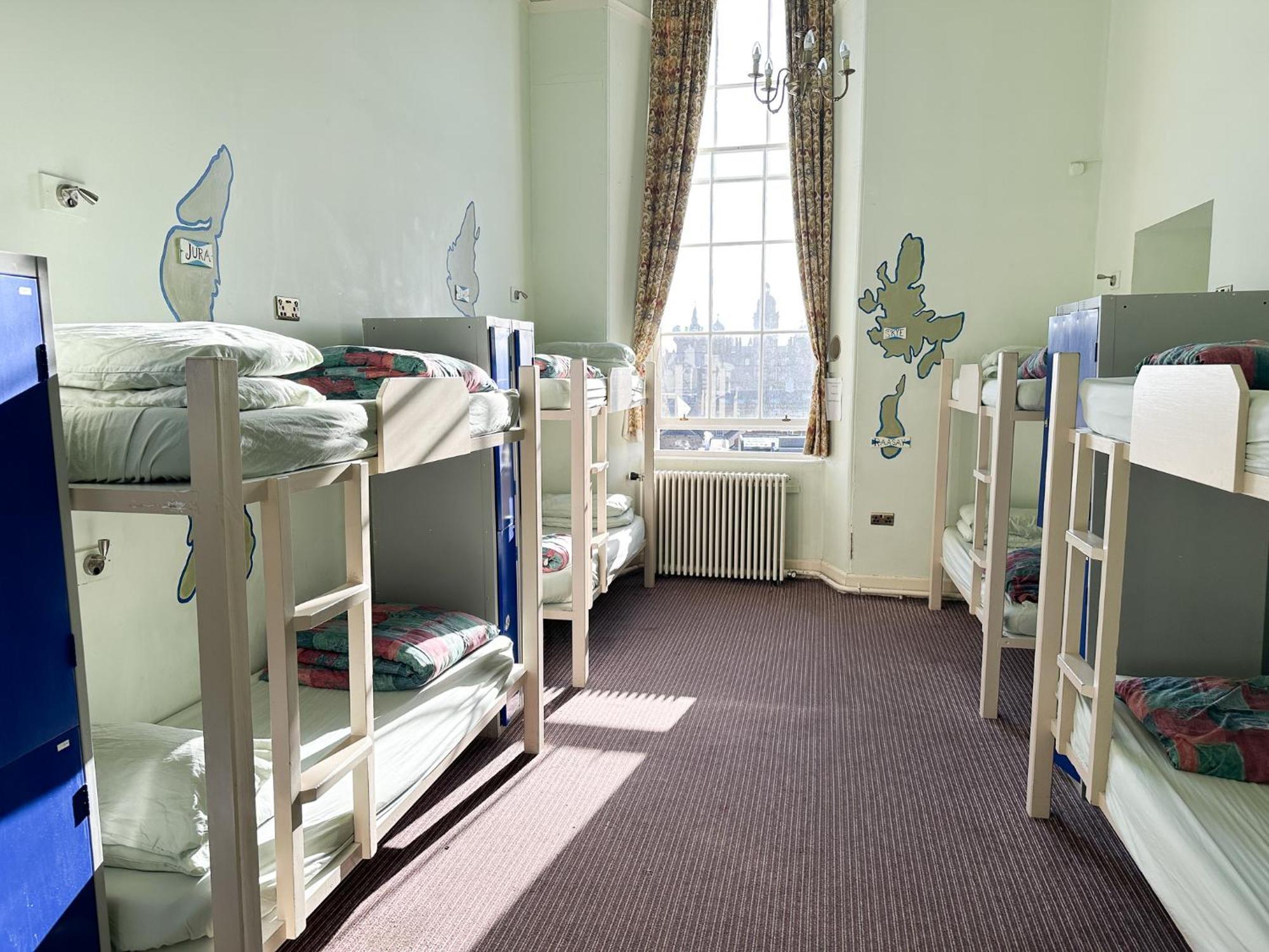 Castle Rock Hostel - Adults Only — Photos 1